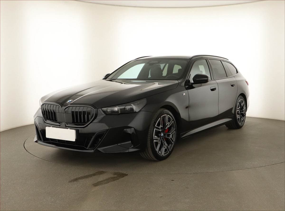 2025 BMW 5-SERIES - 2