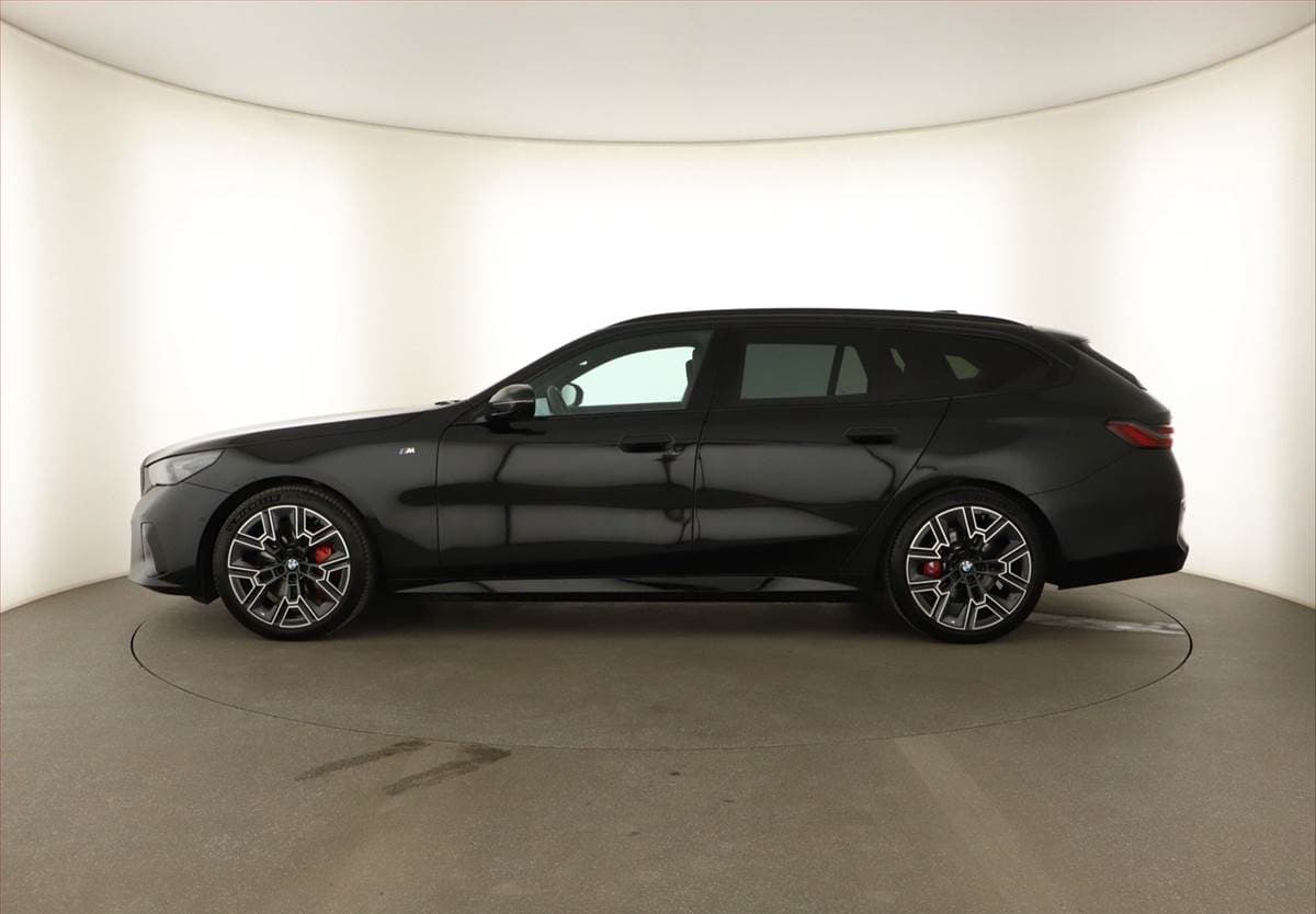 2025 BMW 5-SERIES - 3