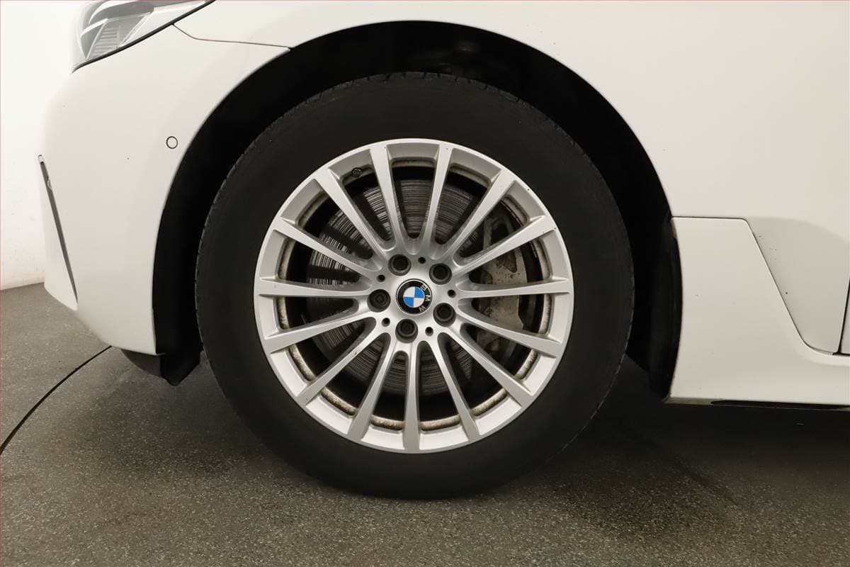 2022 BMW 6-SERIES - 12