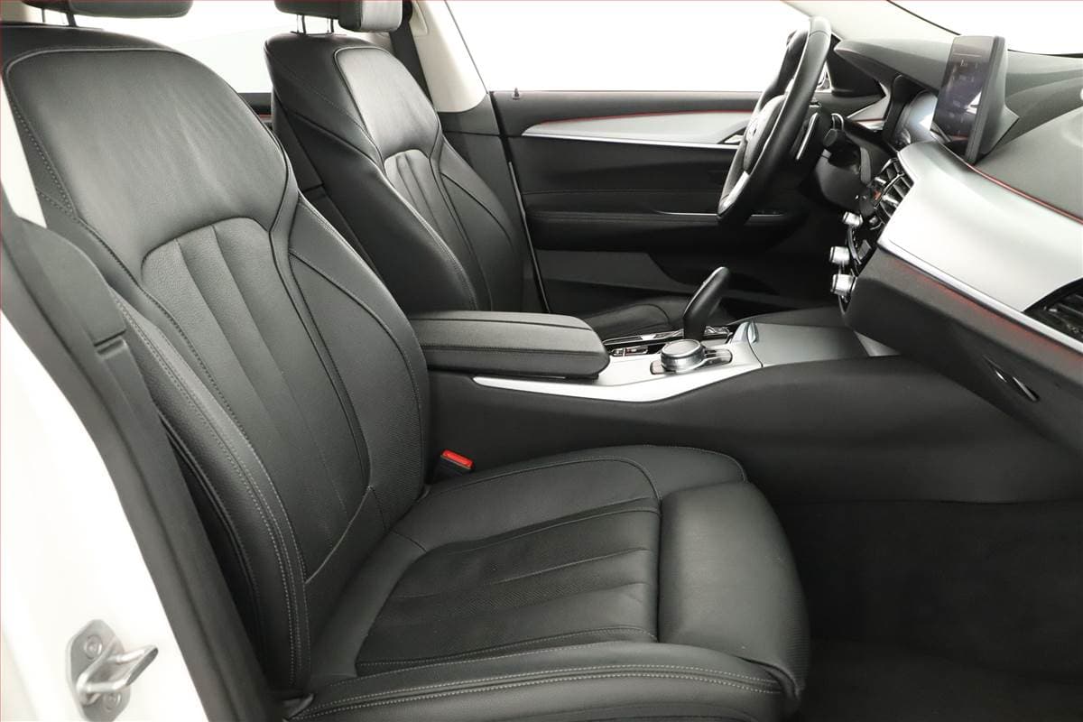 2022 BMW 6-SERIES - 7