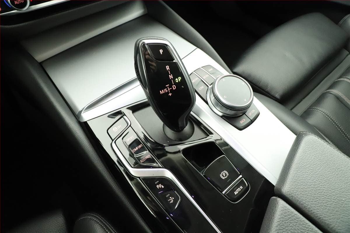 2022 BMW 6-SERIES - 10