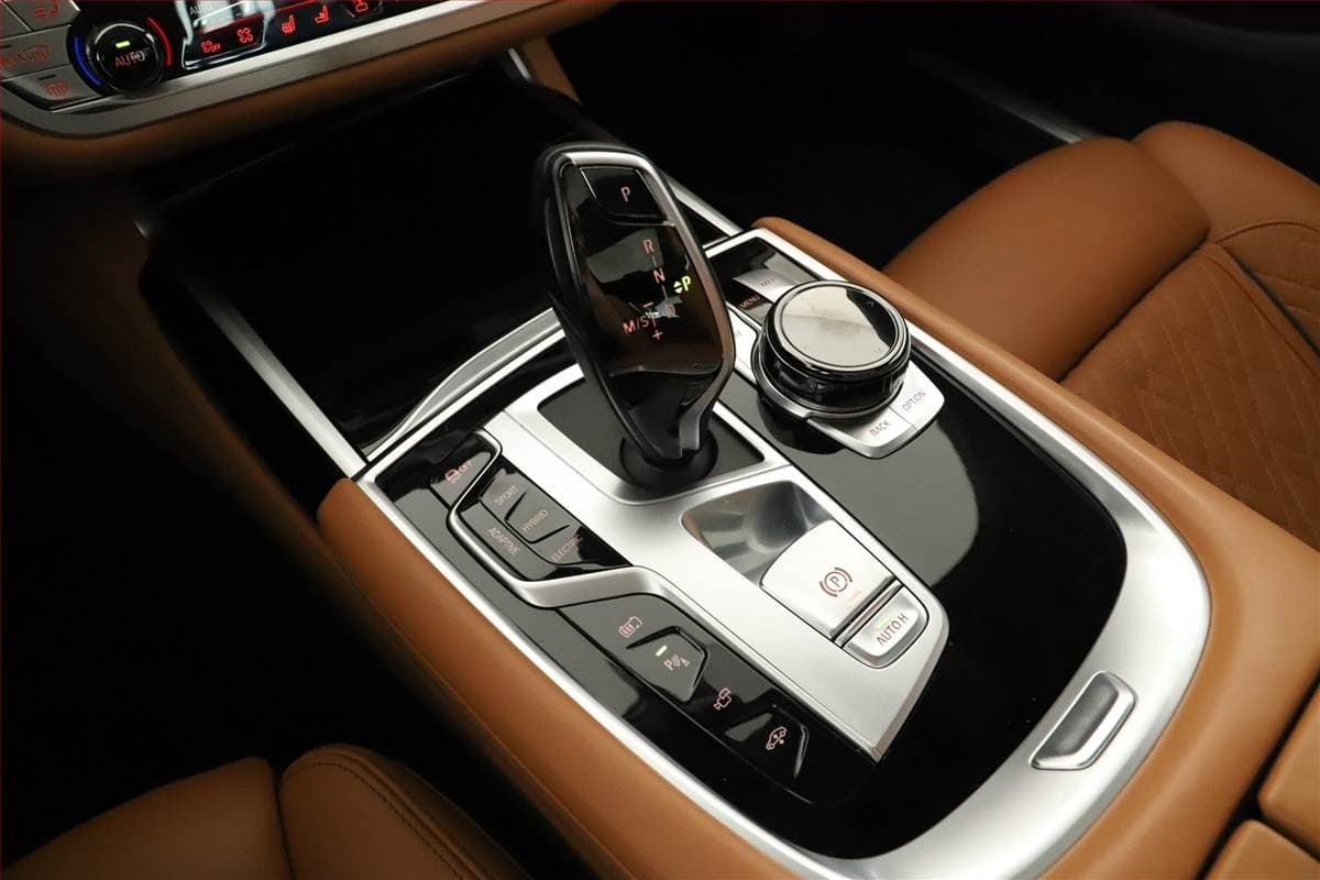 2019 BMW 7-SERIES - 16