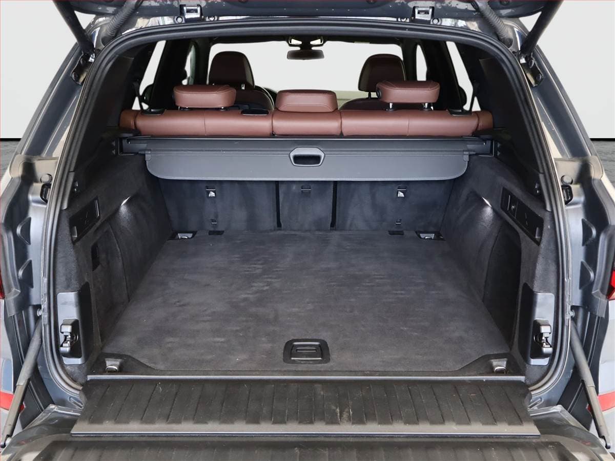 2021 BMW X5 - 12