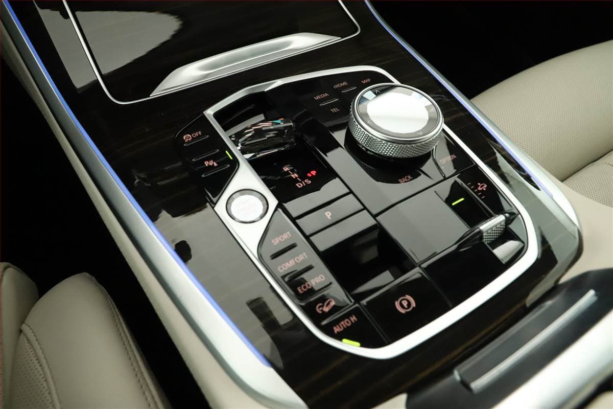 2024 BMW X5 - 10