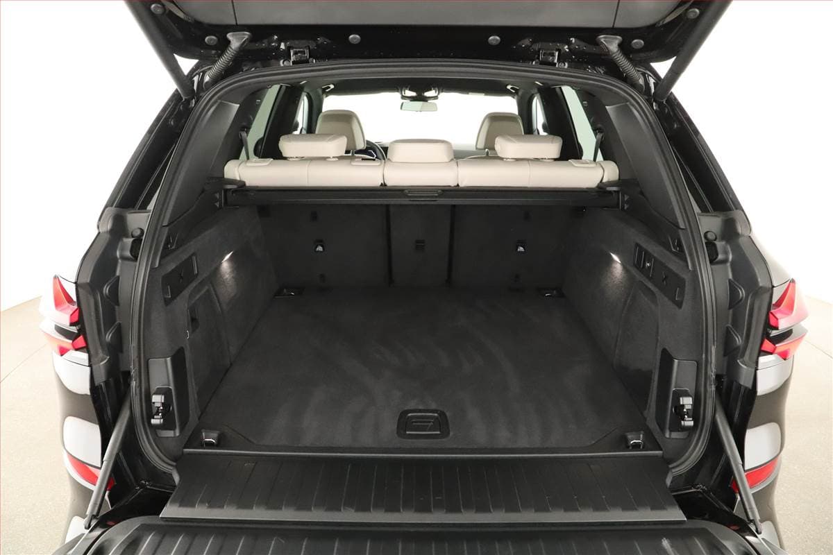 2024 BMW X5 - 11