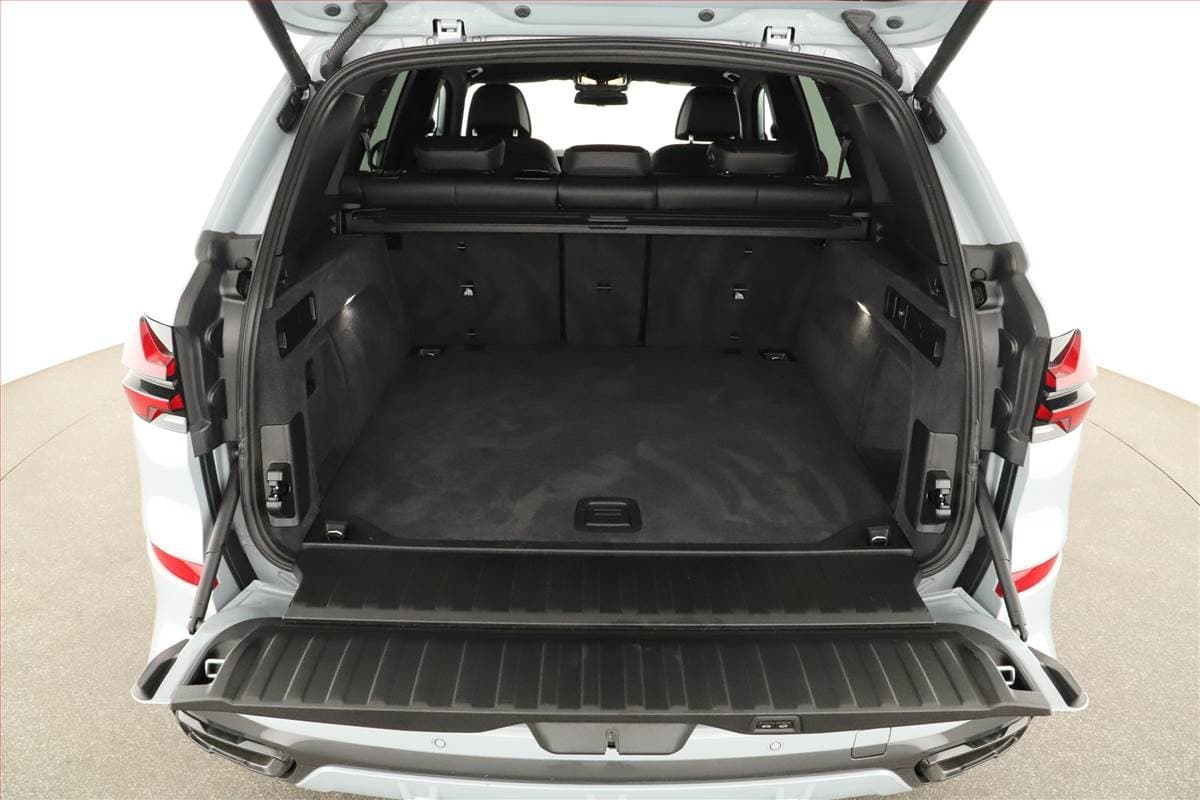 2025 BMW X5 - 11