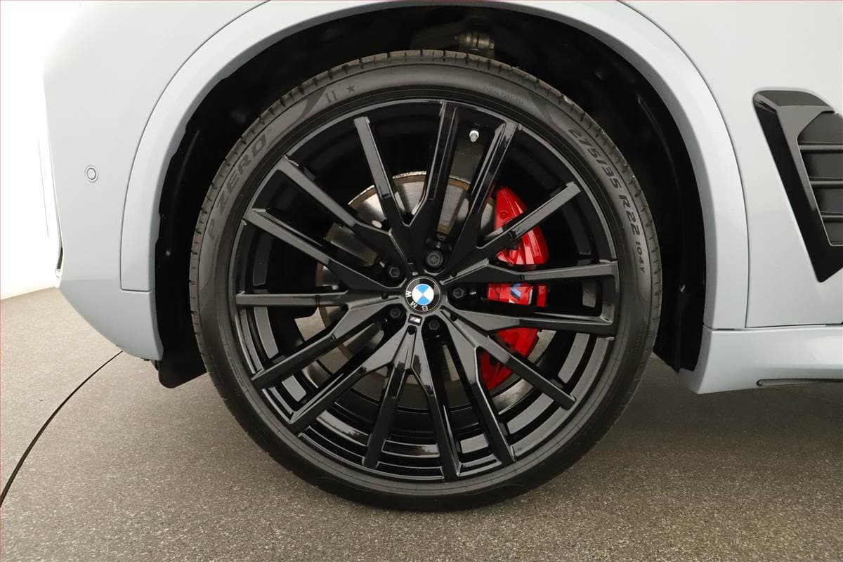 2025 BMW X5 - 12