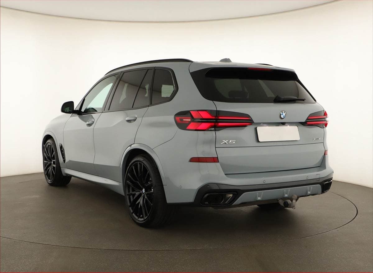 2025 BMW X5 - 4