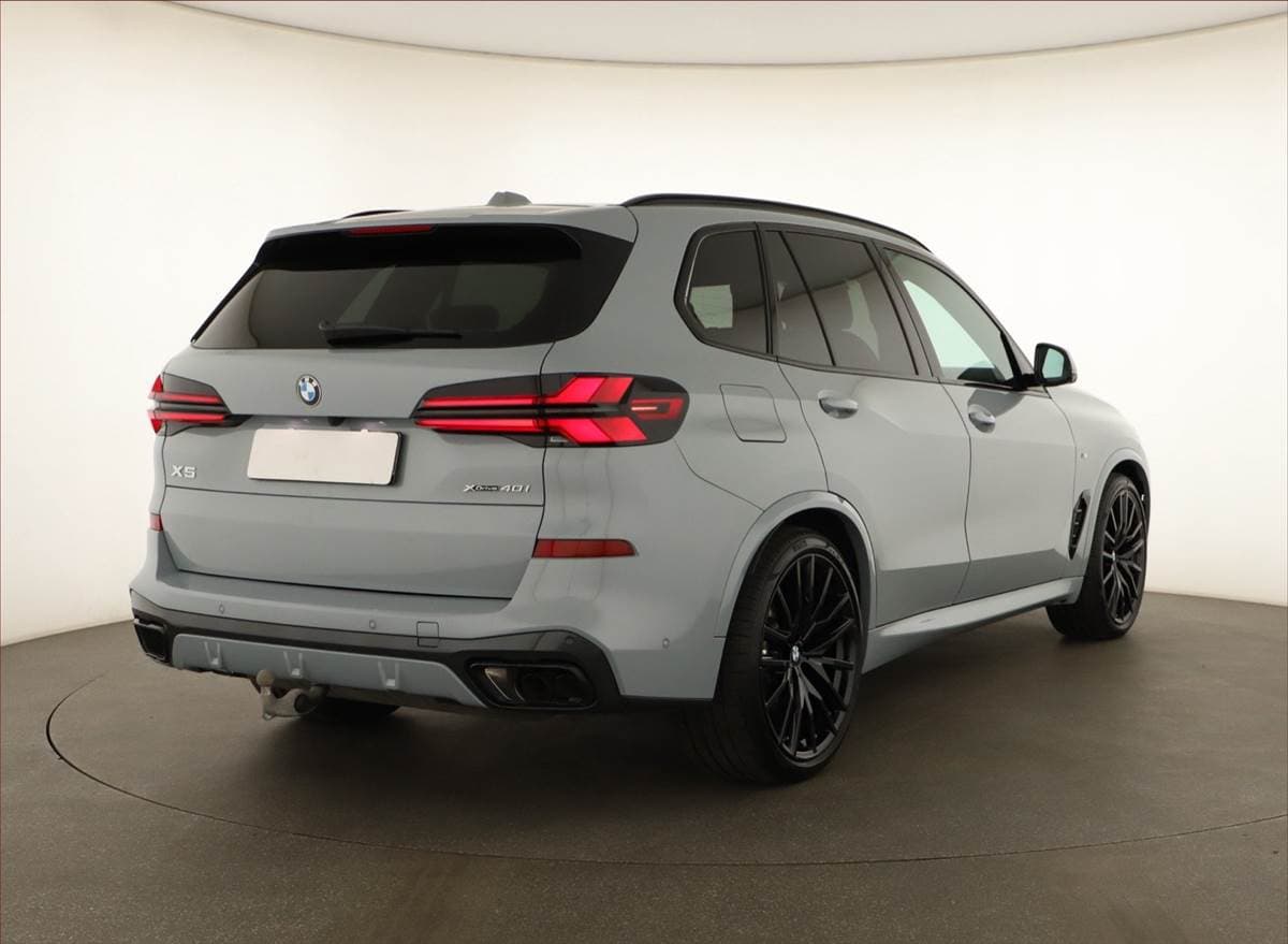2025 BMW X5 - 5