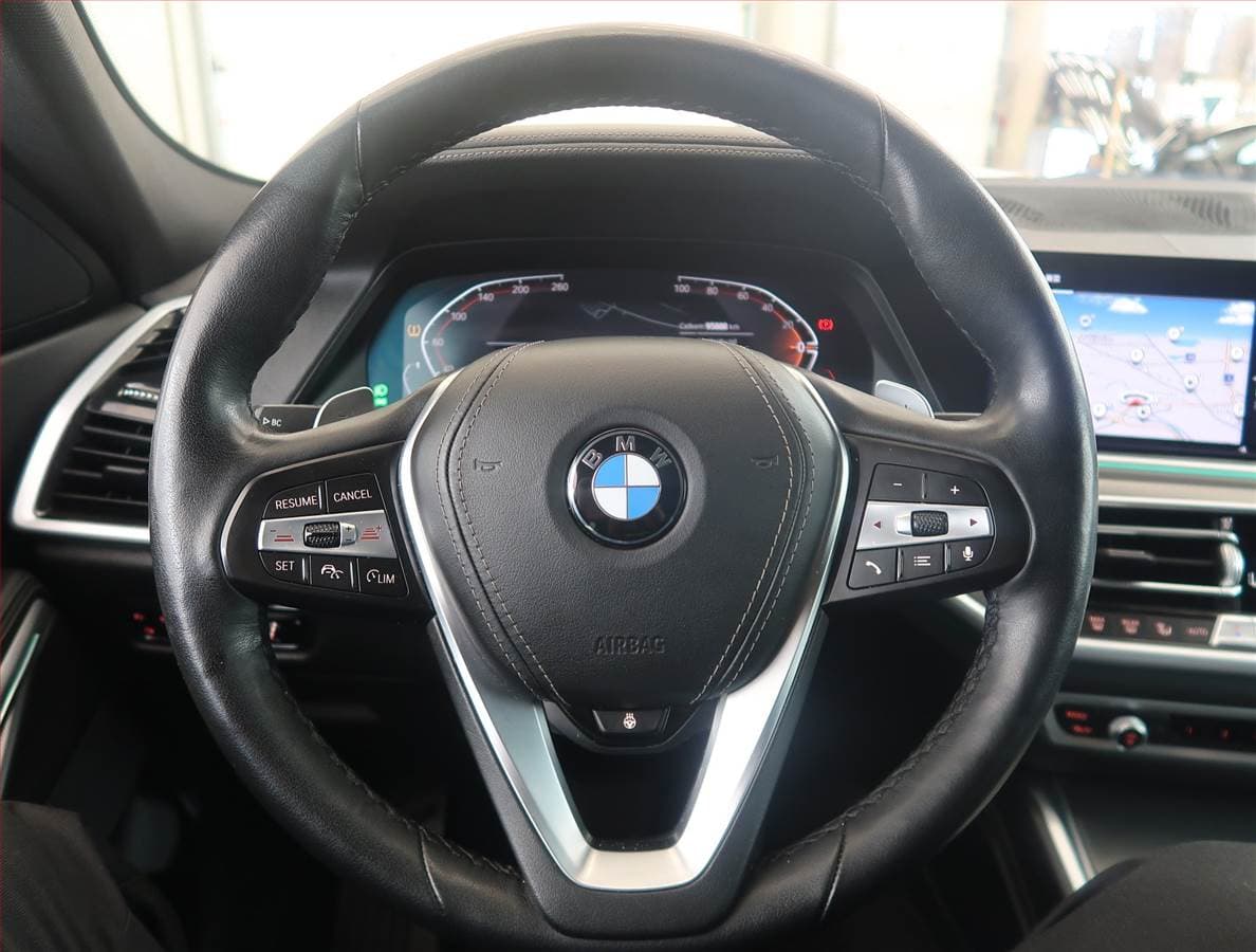 2021 BMW X6 - 19