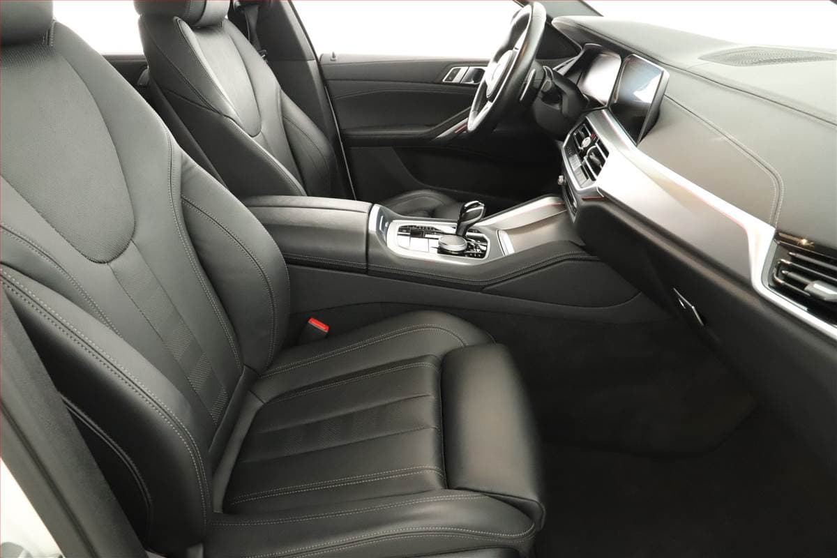 2022 BMW X6 - 7
