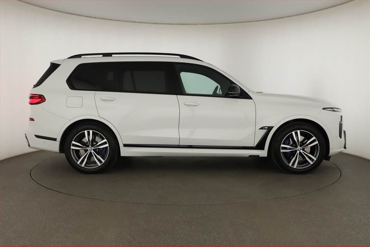 2024 BMW X7 - 6