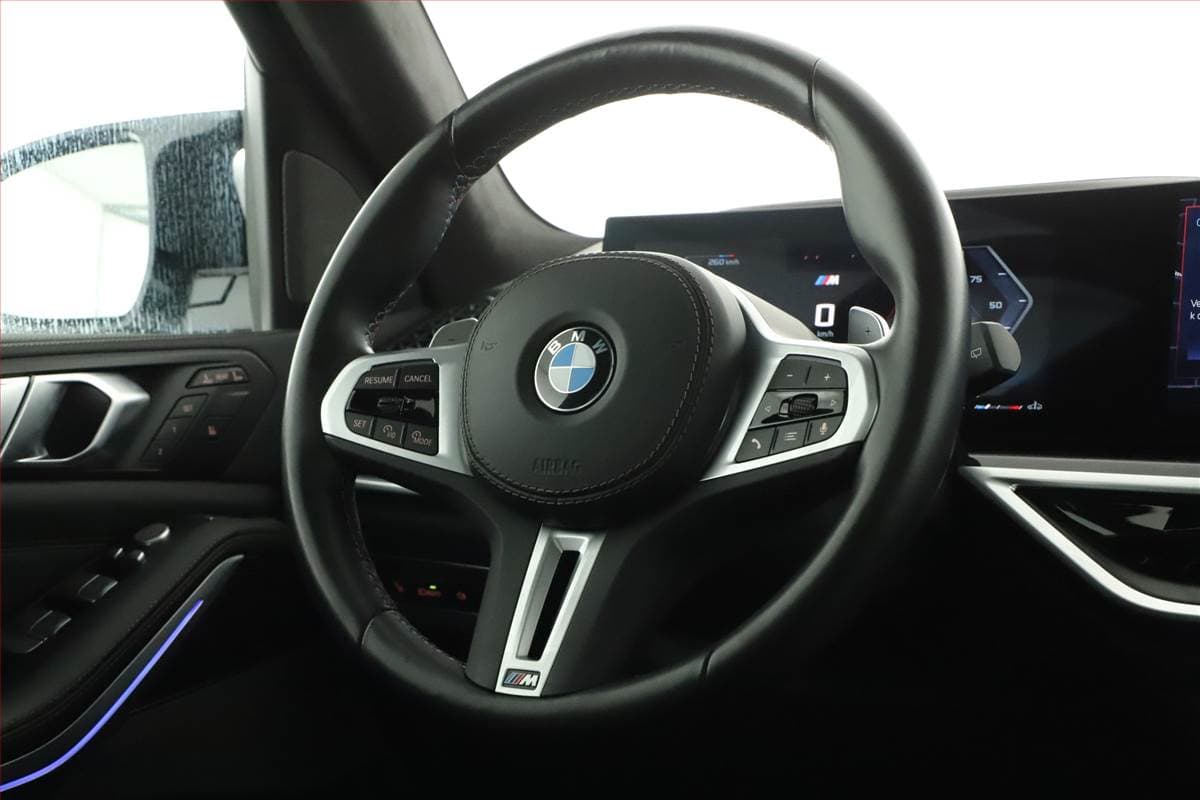 2024 BMW X7 - 8