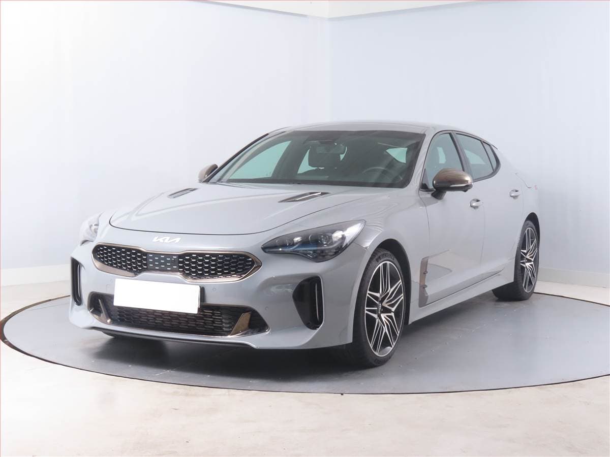 2023 Kia STINGER - 2