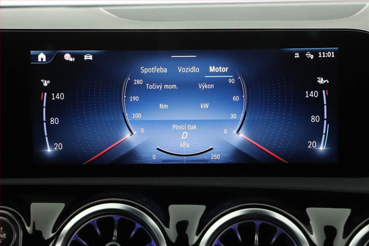 2025 Mercedes-Benz CLA - 17