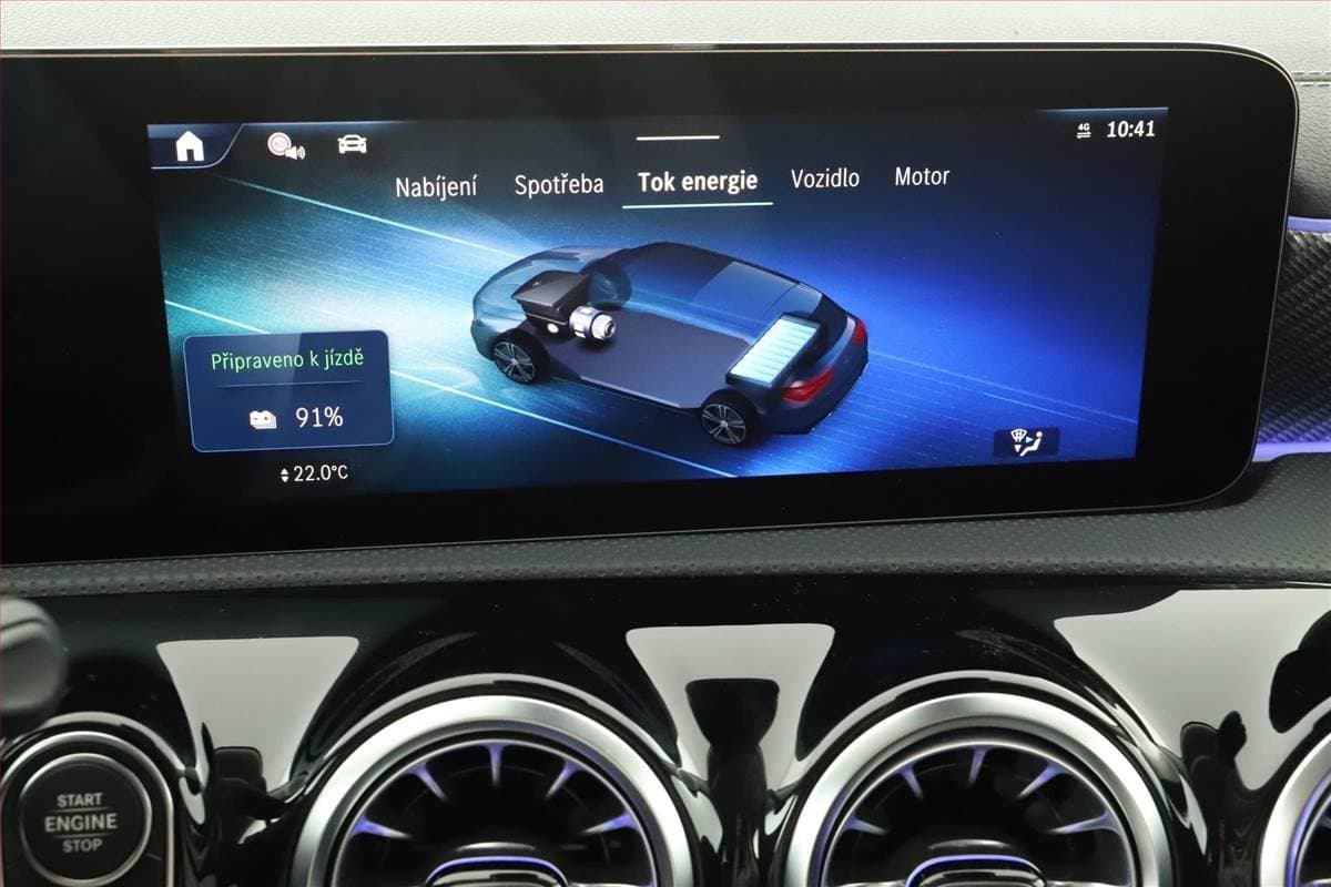 2025 Mercedes-Benz CLA - 15