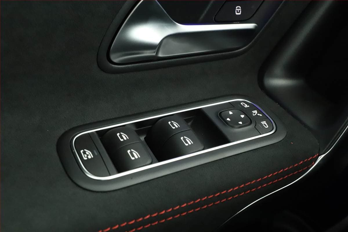 2025 Mercedes-Benz CLA - 10