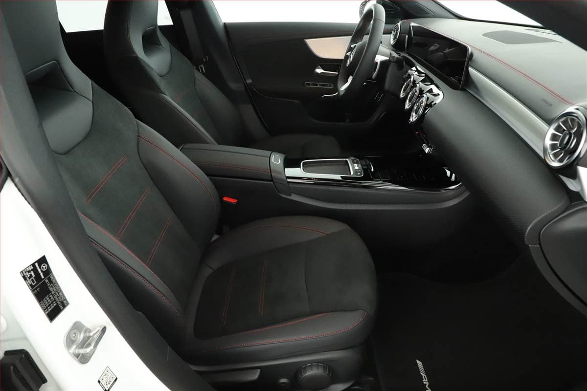2025 Mercedes-Benz CLA - 7