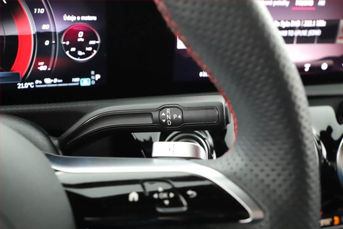 2025 Mercedes-Benz CLA - 10