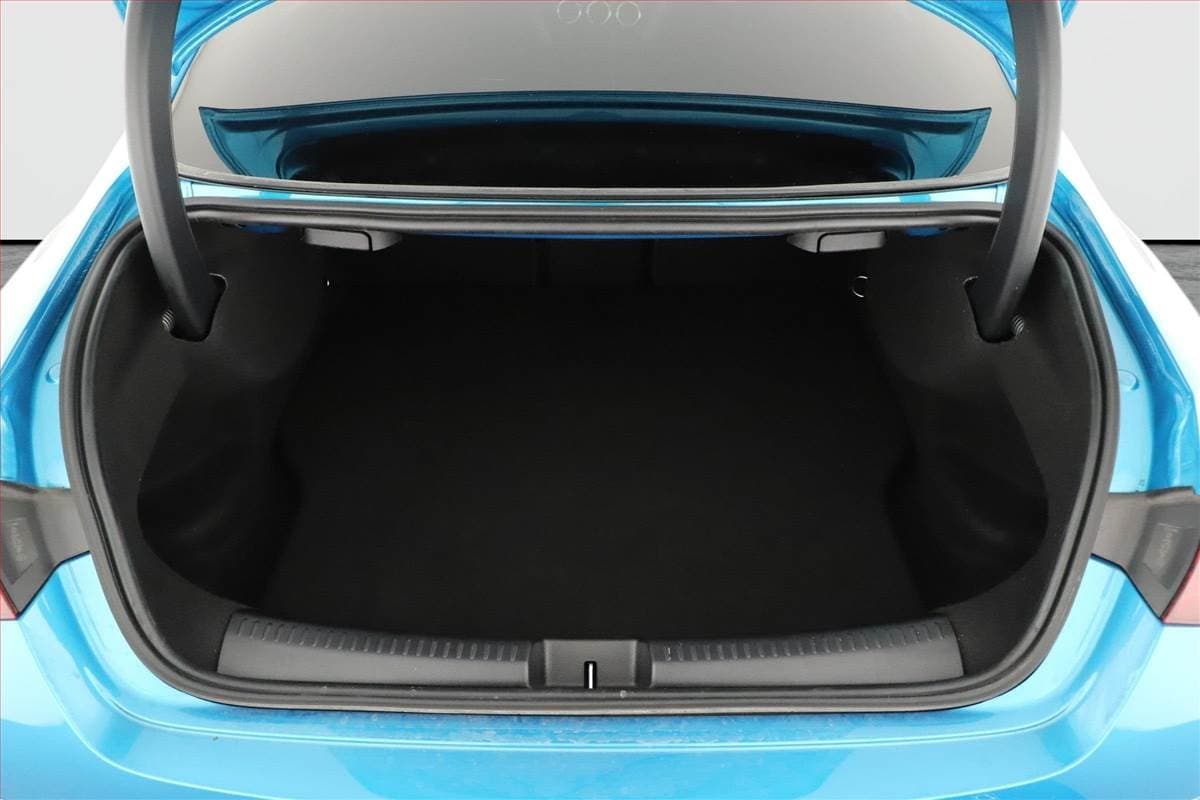 2025 Mercedes-Benz CLA - 11