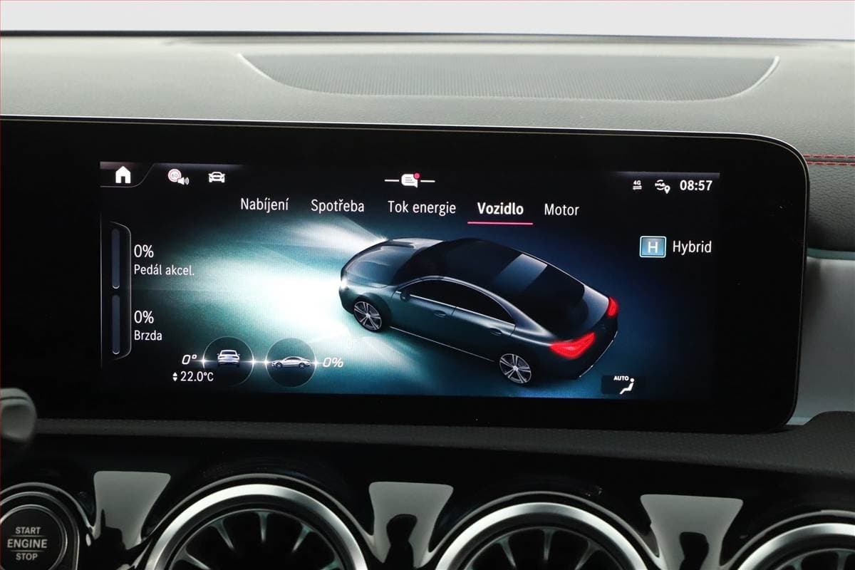 2025 Mercedes-Benz CLA - 18