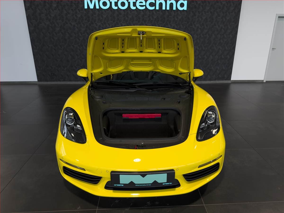 2019 Porsche BOXSTER - 9
