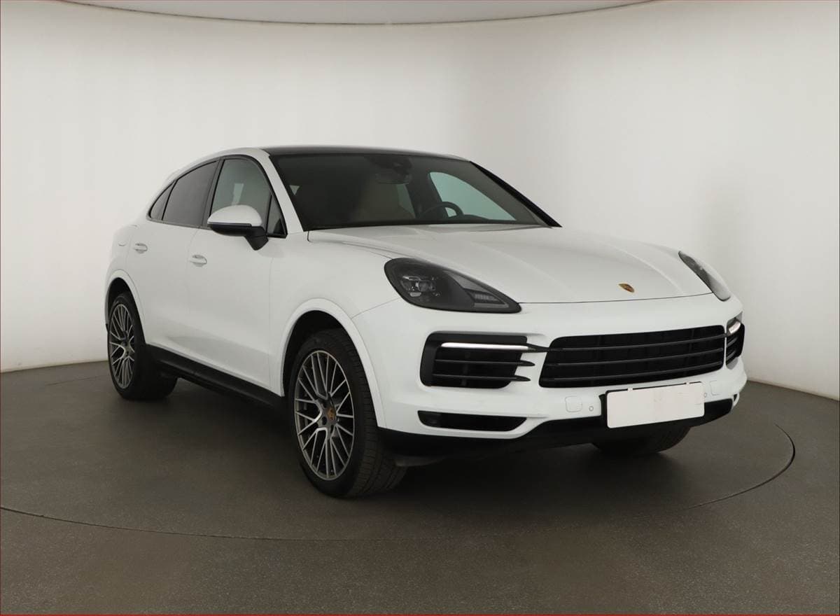 2022 Porsche CAYENNE