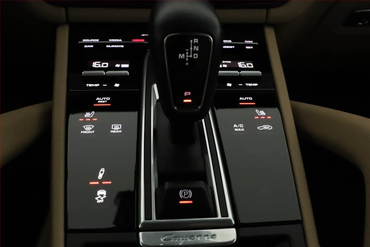 2022 Porsche CAYENNE - 10