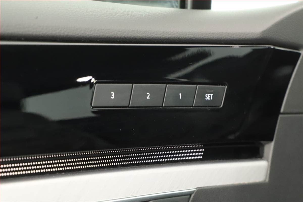 2023 Volkswagen OSTATNÍ - 18