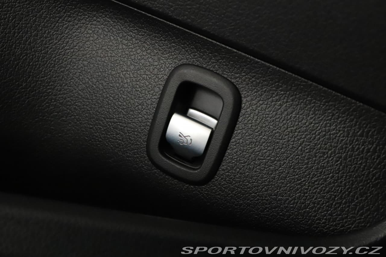 2024 Mercedes-Benz C-CLASS - 10