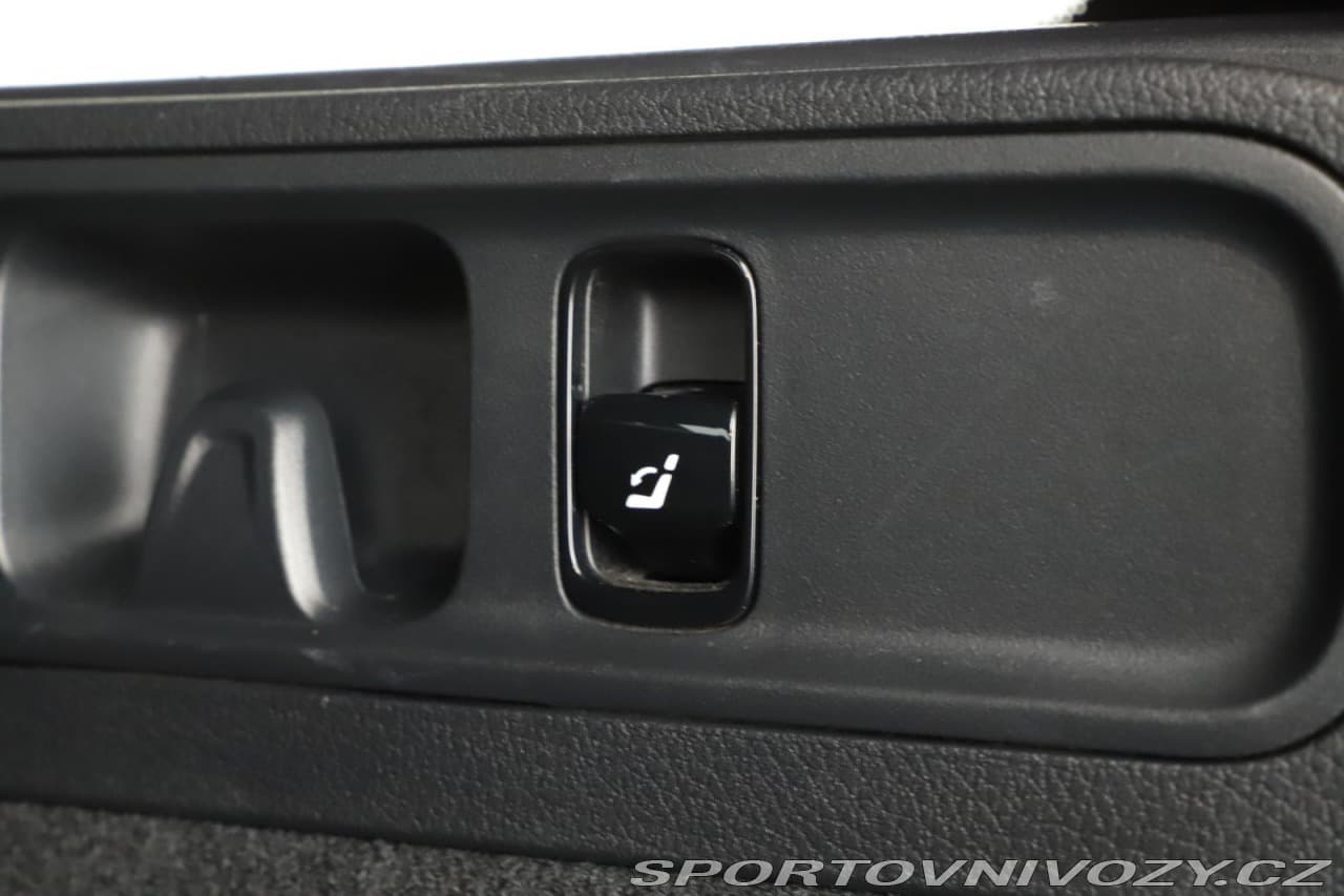 2024 Mercedes-Benz C-CLASS - 12
