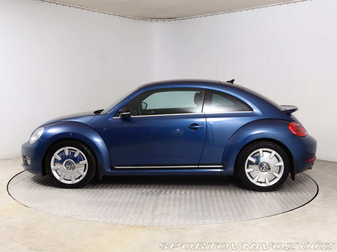 2012 Volkswagen BEETLE - 3