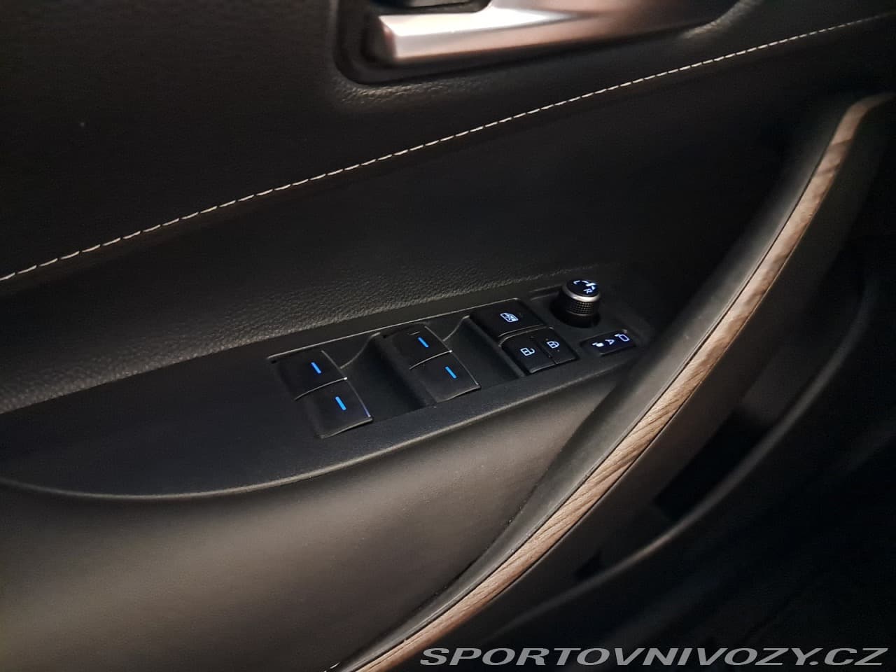 2021 Toyota COROLLA - 16