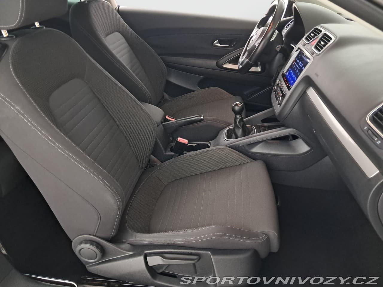 2011 Volkswagen SCIROCCO - 9