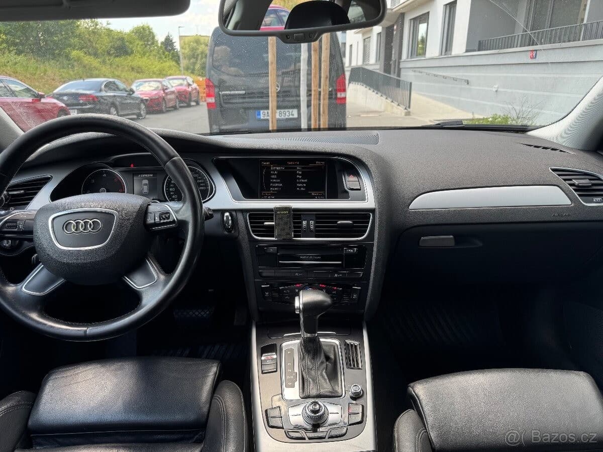2015 Audi A4 - 10