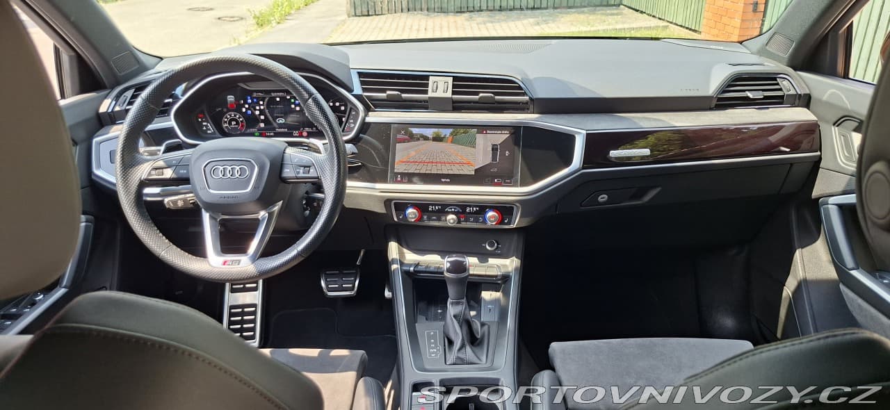 2022 Audi RS Q3 - 10