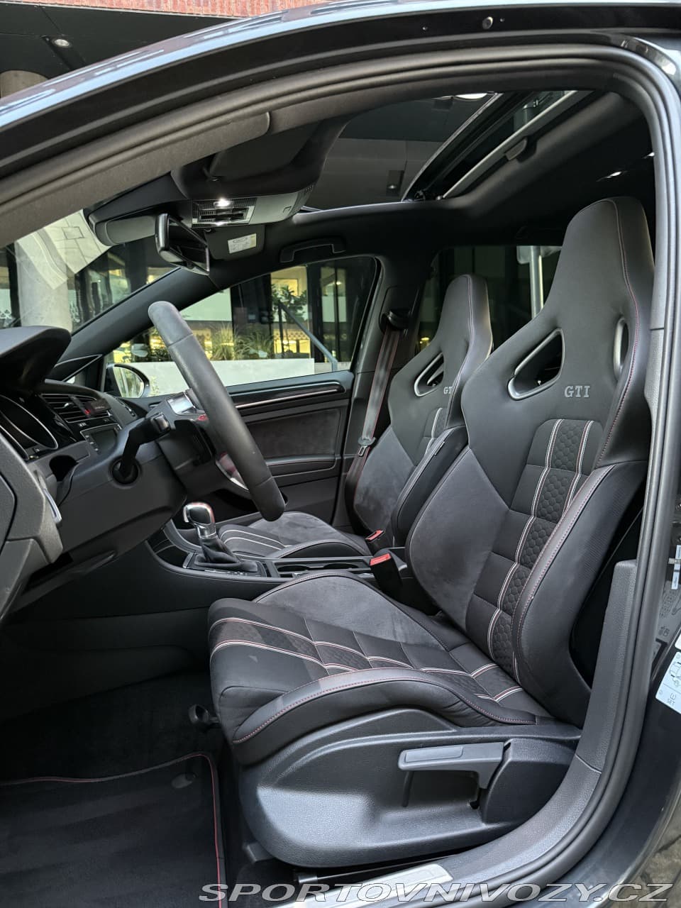 2016 Volkswagen GOLF - 10
