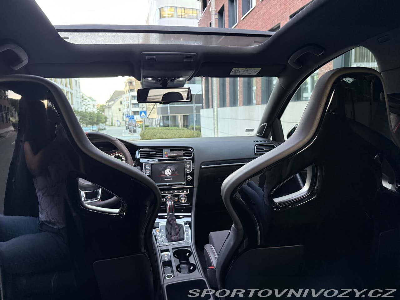 2016 Volkswagen GOLF - 14