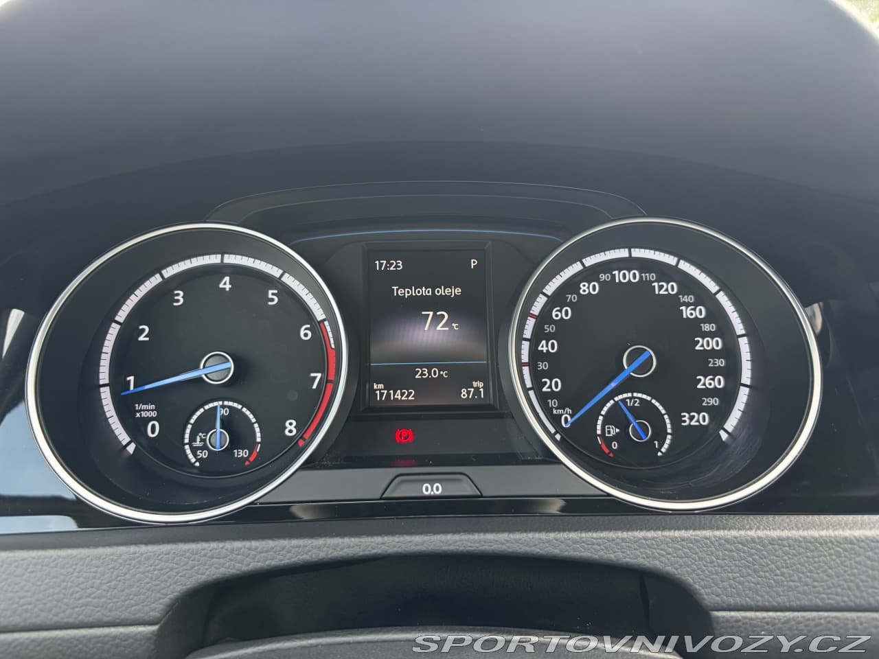 2017 Volkswagen GOLF - 16
