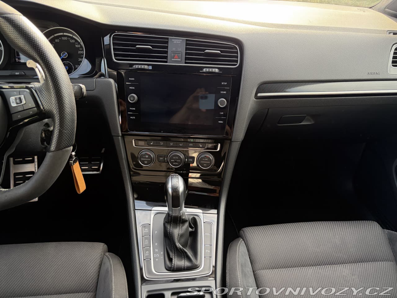 2017 Volkswagen GOLF - 18