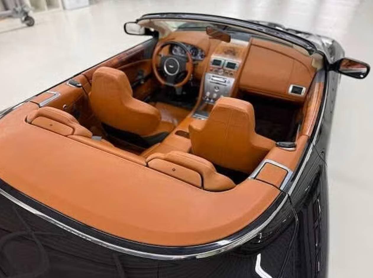 2006 Aston Martin DB9 - 17