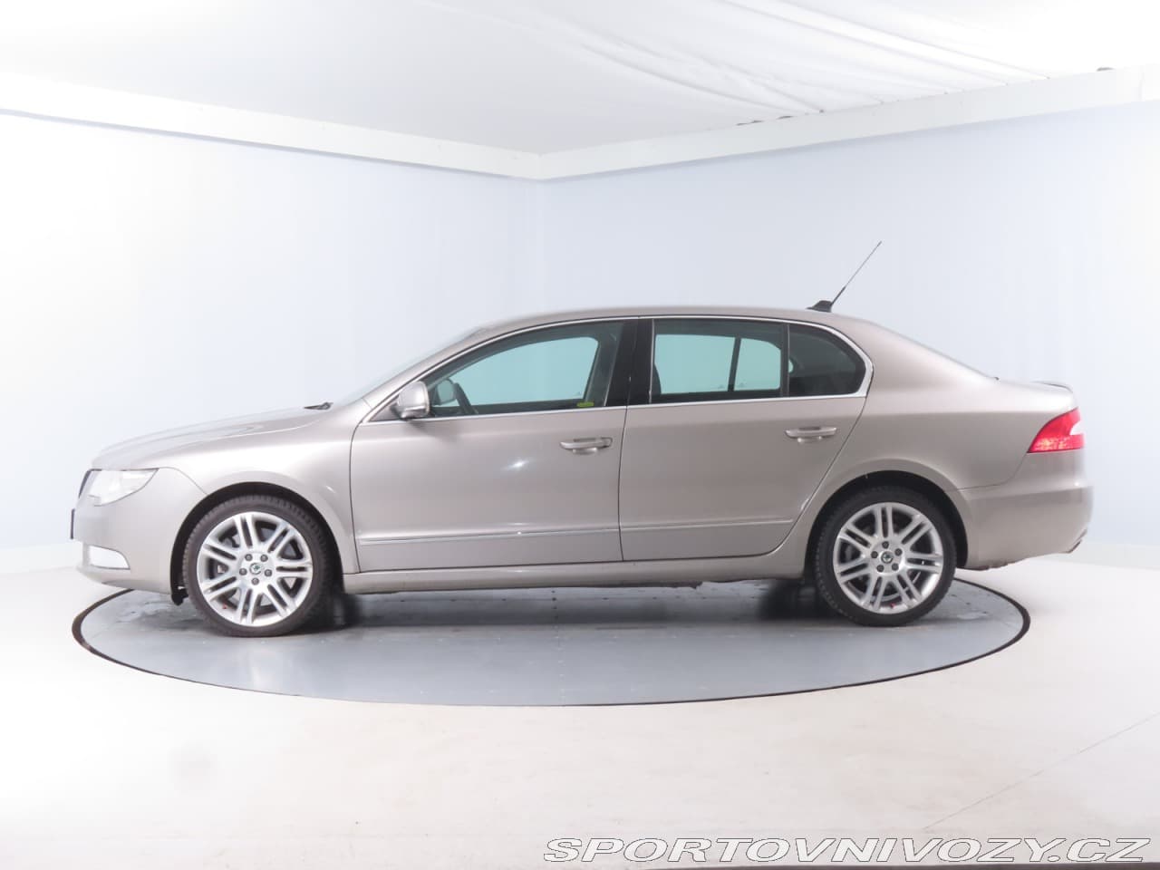 2009 Škoda SUPERB - 3