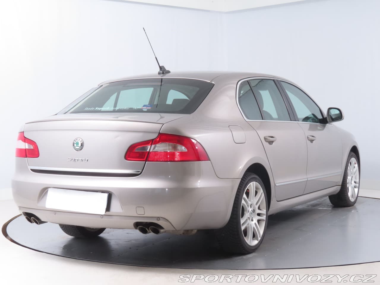 2009 Škoda SUPERB - 5