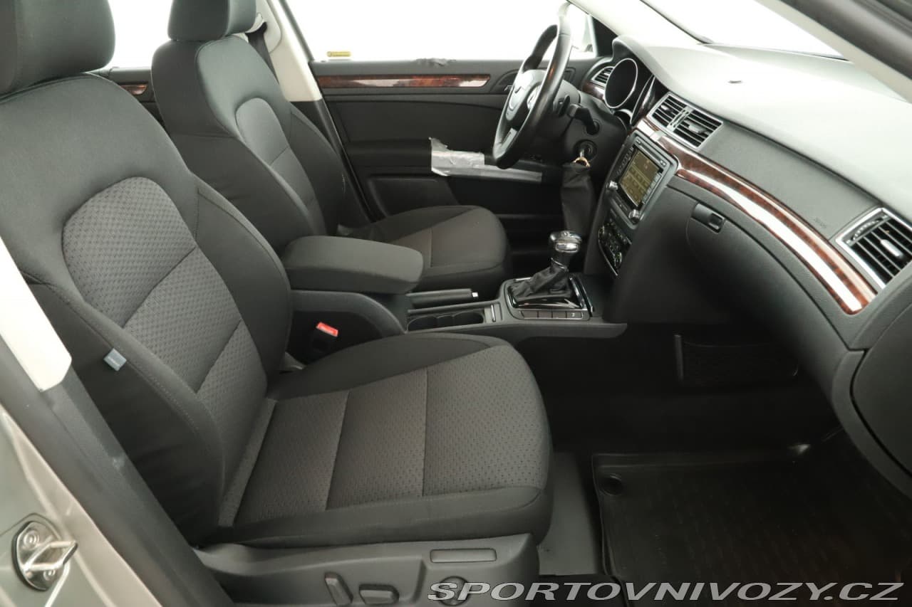 2009 Škoda SUPERB - 7