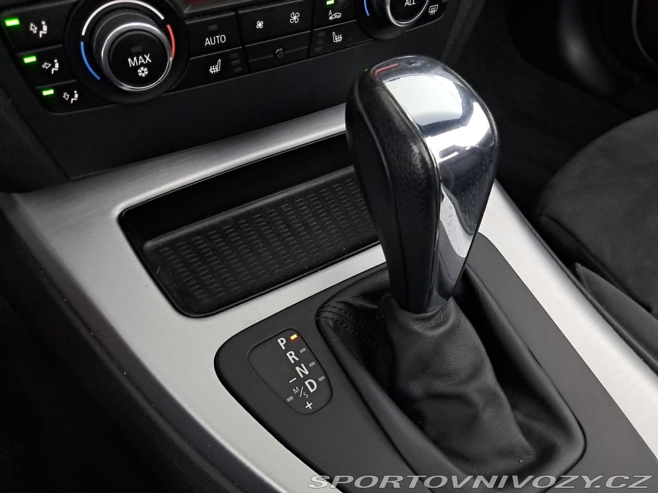 2010 BMW 3-SERIES - 13