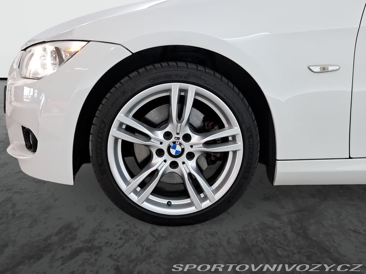 2010 BMW 3-SERIES - 15