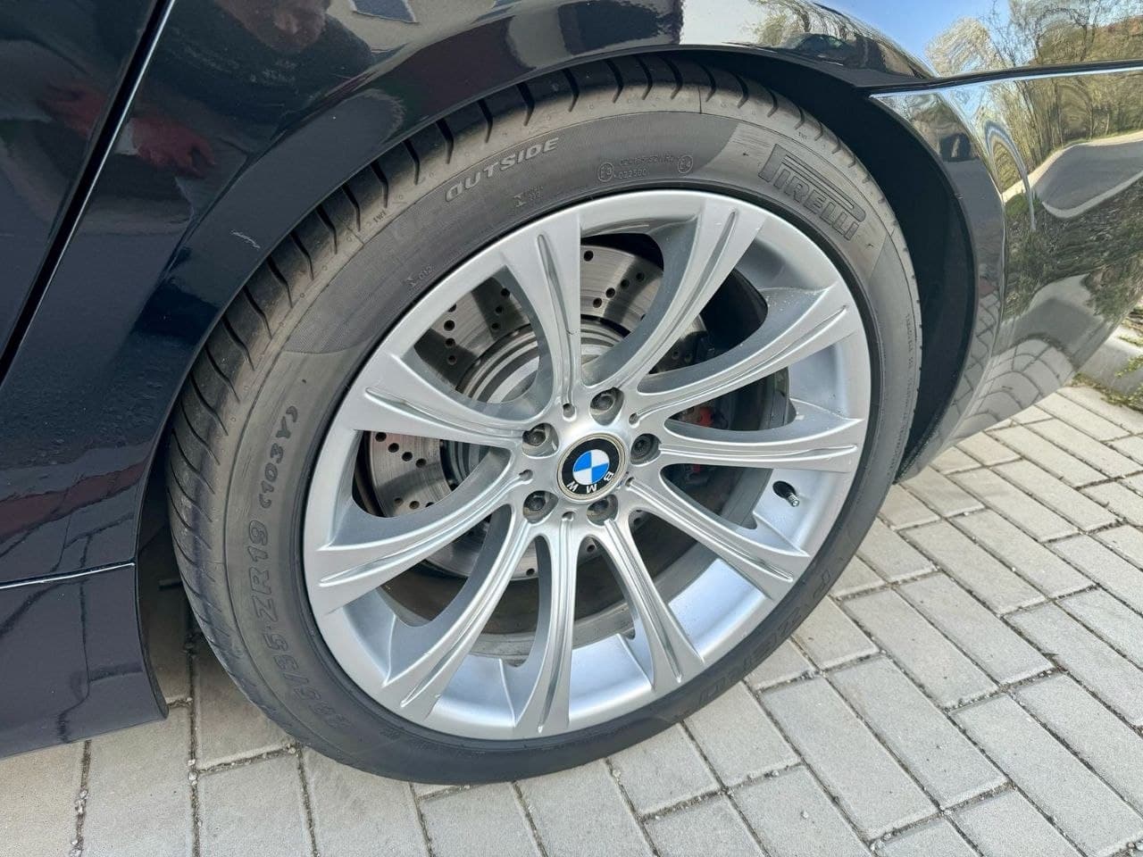 2005 BMW M5 - 11
