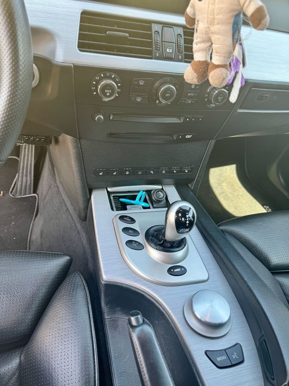 2005 BMW M5 - 13