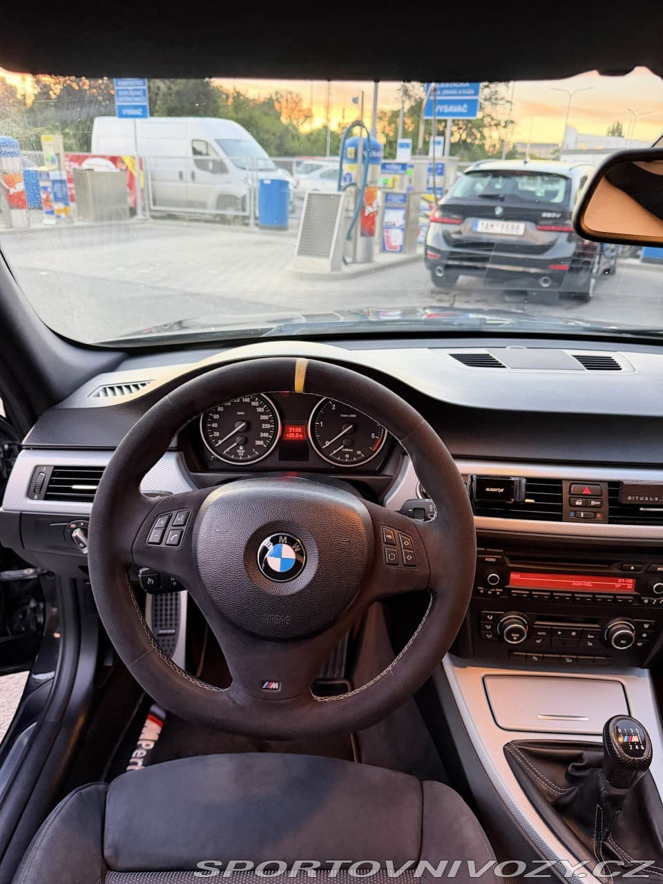 2011 BMW 3-SERIES - 8