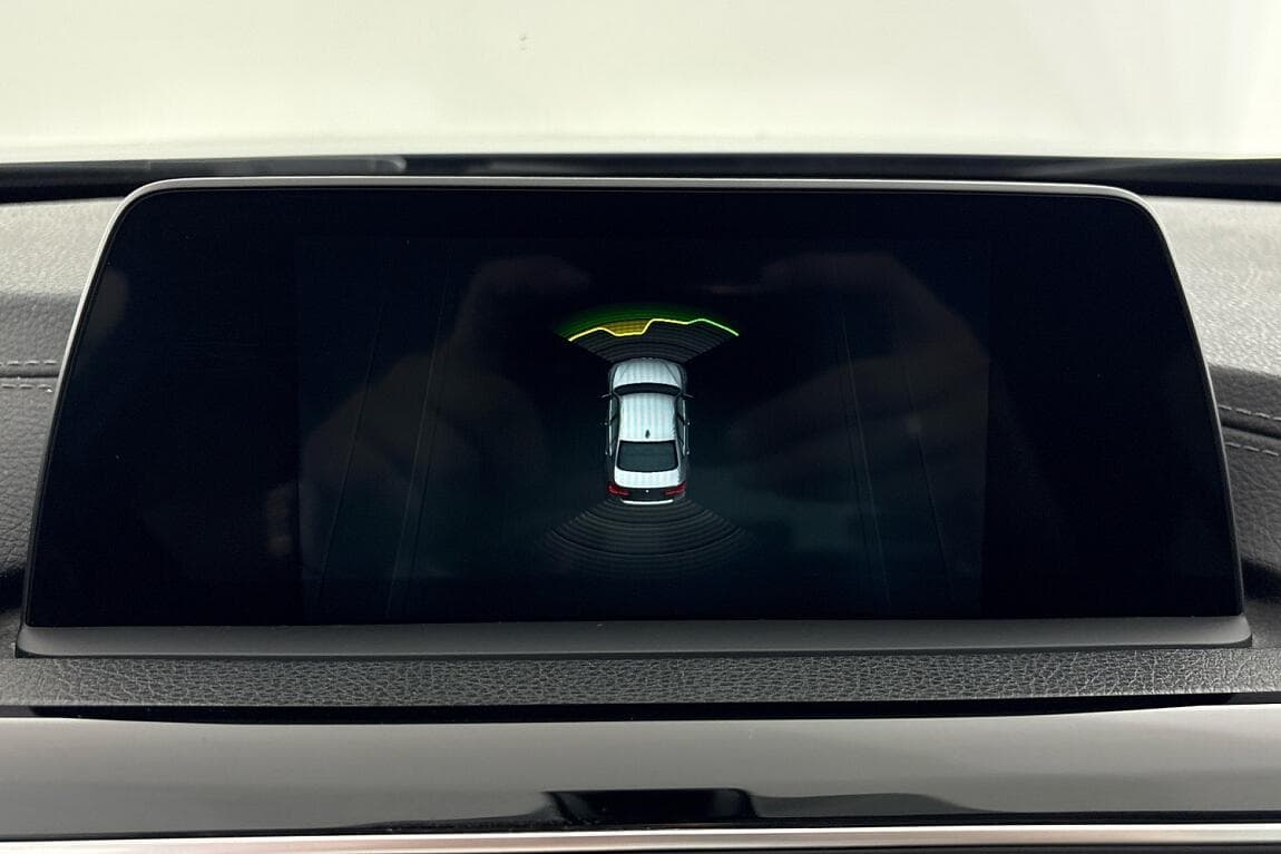 2018 BMW 3-SERIES - 17